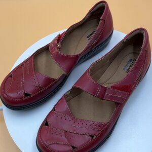 Clarks Red Leather Cutout Comfort Sandals